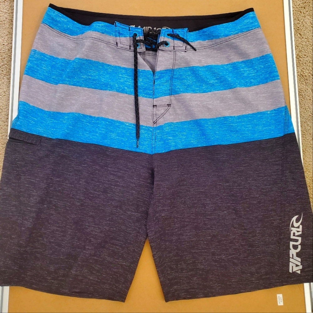 Rip Curl Mirage Boardshorts Size 36